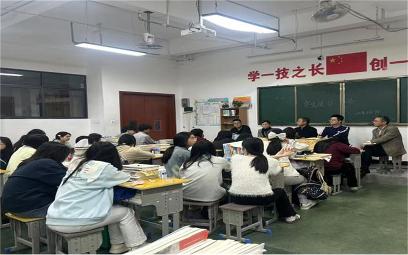 吉安市理工技工學校開展“凝聚共識 共話成長
