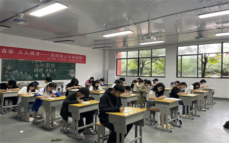 墨韻未止 匠心長(zhǎng)青—我校舉辦第三屆硬筆書(shū)法