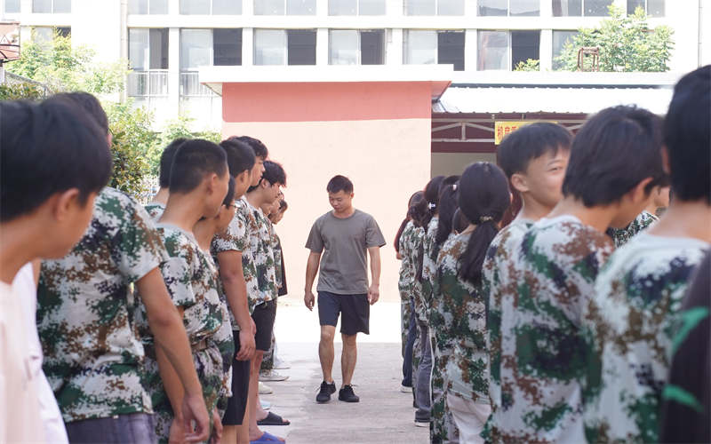 在吉安理工夏令營，把每個(gè)日夜都過成青春限
